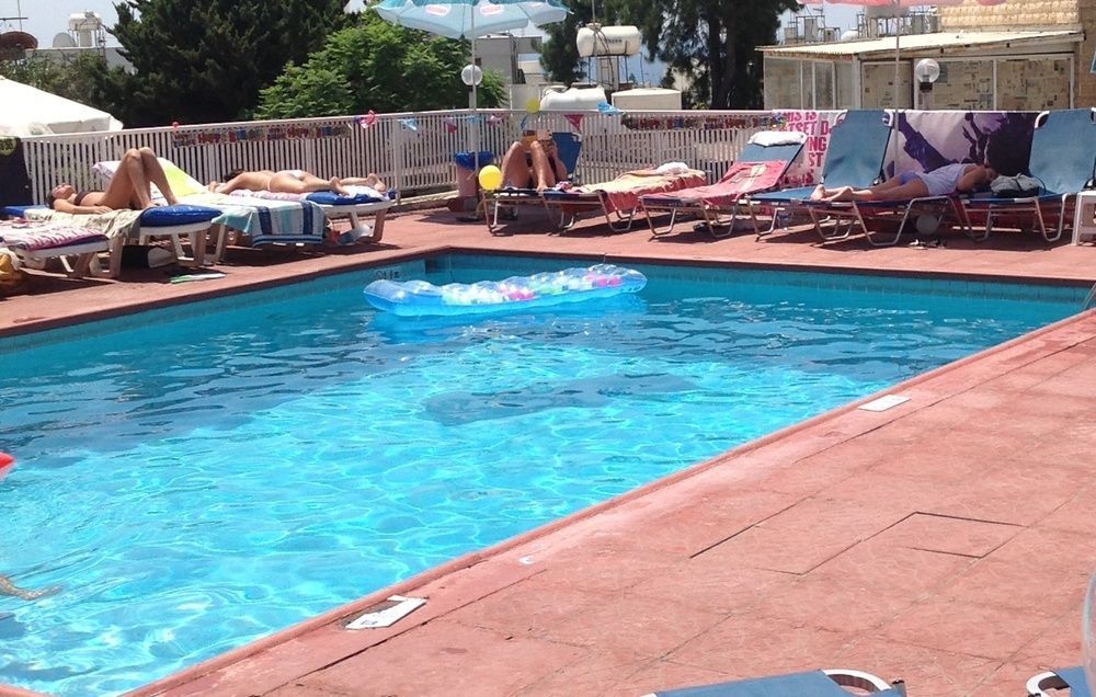 Efi Hotel Apts Ayia Napa Esterno foto