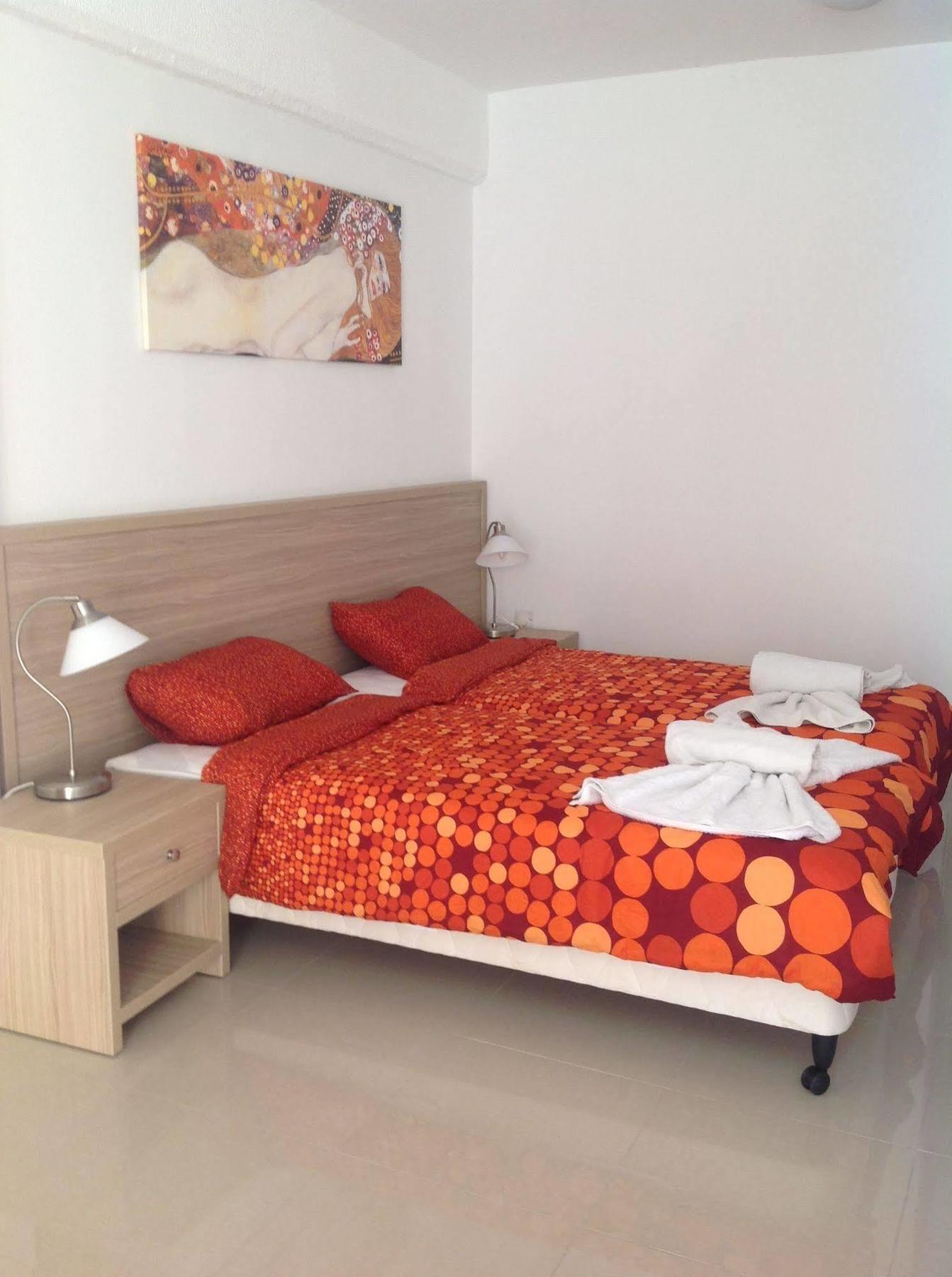 Efi Hotel Apts Ayia Napa Esterno foto