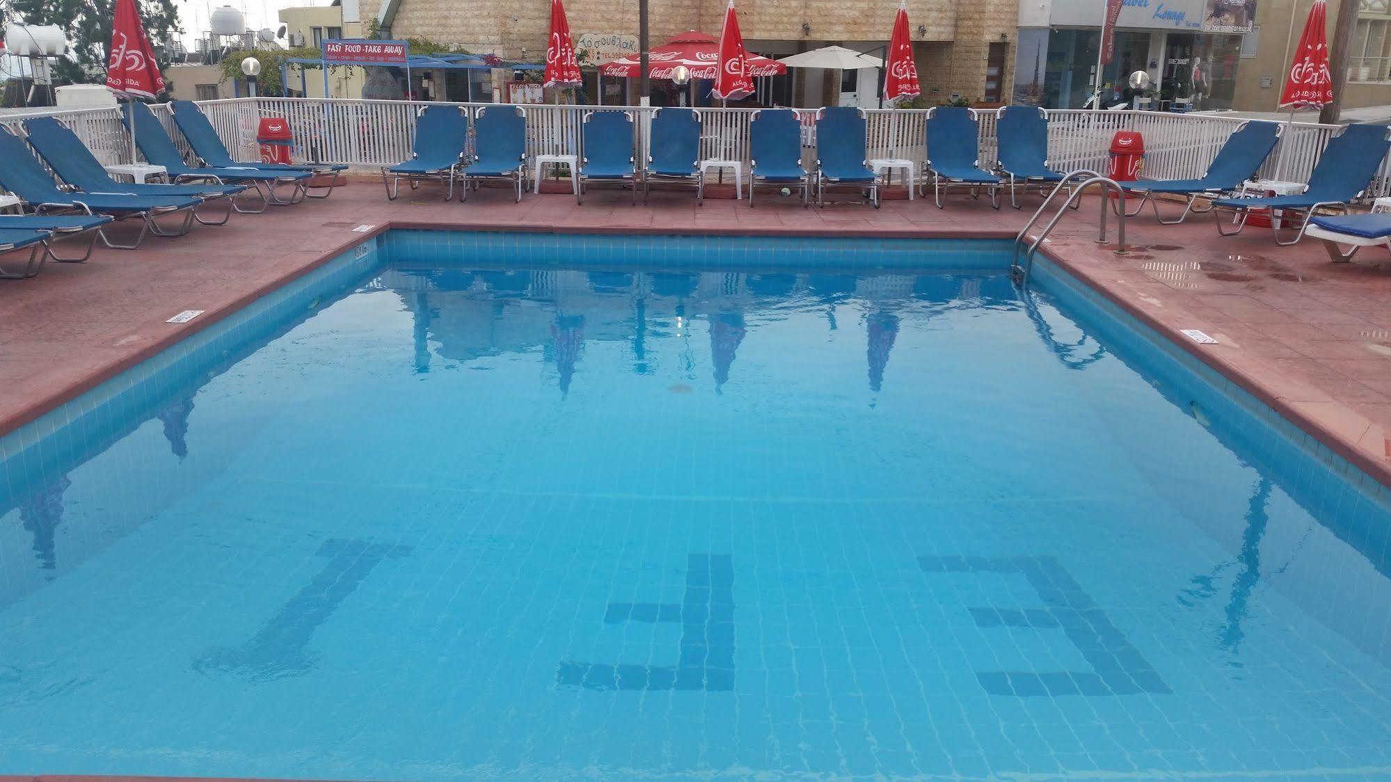 Efi Hotel Apts Ayia Napa Esterno foto